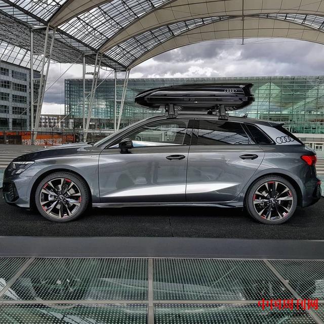 全新奧迪A3 Sportback實車現(xiàn)身，網(wǎng)友：這才是年輕人喜歡的菜