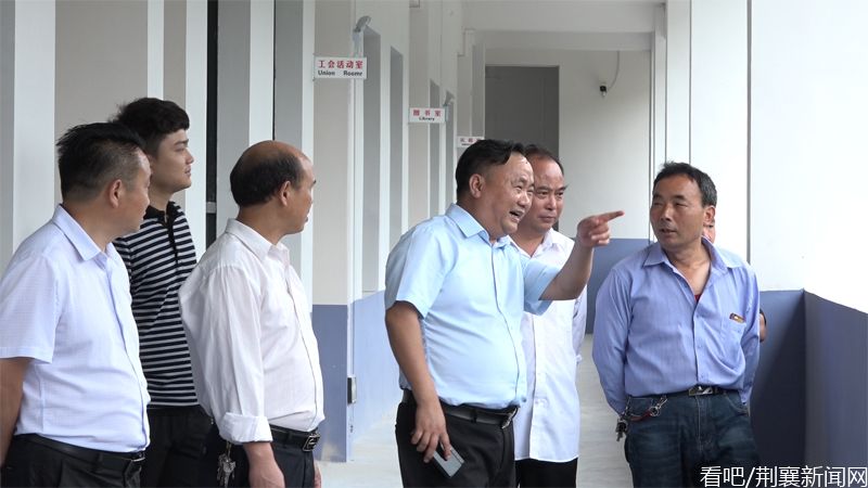 深圳黔坤酒業(yè)助學(xué)資困，愛(ài)心情暖學(xué)子