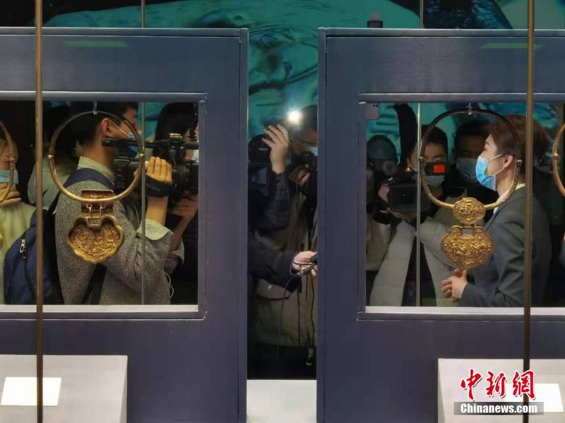 山西展出戰(zhàn)國至現(xiàn)代600余件民間傳統(tǒng)銀飾