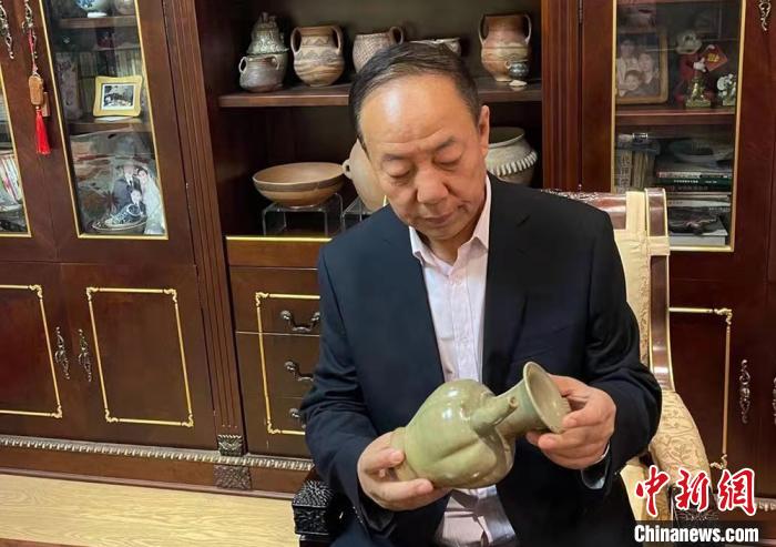 甘肅文物鑒別師：觸摸每一件藏品就是和歷史“對(duì)話”
