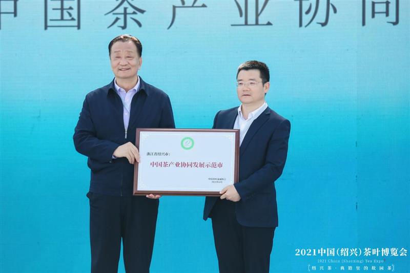王慶授予1
