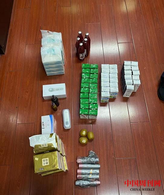 【4】男子盜竊的物品.jpg